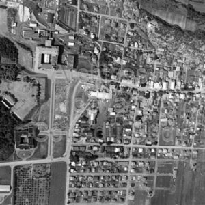 Vue a&eacute;rienne du village de Sainte-Anne-de-la-Pocati&egrave;re