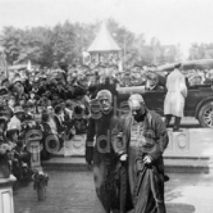 Mgr Alfred Par&eacute; avec le d&eacute;l&eacute;gu&eacute; apostolique, Mgr Pietro di Maria, en visite &agrave; Montmagny