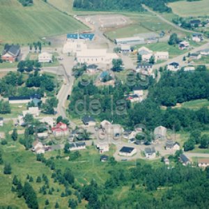 Vue a&eacute;rienne du village de Saint-Damase