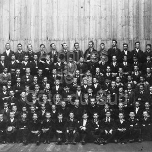 Groupe d&rsquo;&eacute;l&egrave;ves du cours commercial au Coll&egrave;ge de Sainte-Anne-de-la-Pocati&egrave;re en 1897