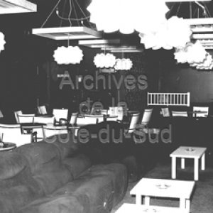 Int&eacute;rieur du bar Salon bleu