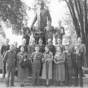 L&rsquo;abb&eacute; Maurice Proulx et d&rsquo;autres &eacute;tudiants canadiens-fran&ccedil;ais &agrave; l&rsquo;Universit&eacute; de Cornell, Ithaca,New-York