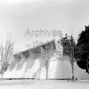 Jeu de balle au mur du Coll&egrave;ge de Sainte-Anne &agrave; La Pocati&egrave;re