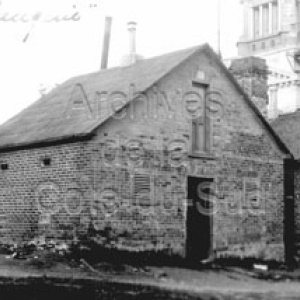 Boulangerie et hangar &agrave; farine du Coll&egrave;ge de Sainte-Anne &agrave; La Pocati&egrave;re