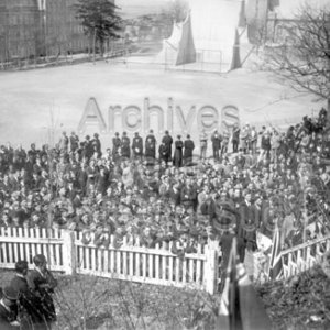 F&ecirc;te des arbres au Coll&egrave;ge de Sainte-Anne &agrave; La Pocati&egrave;re
