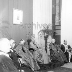 R&eacute;ception &agrave; l&rsquo;amphith&eacute;&acirc;tre du Coll&egrave;ge de Sainte-Anne lors de la visite du cardinal Paul-&Eacute;mile L&eacute;ger &agrave; La Pocati&egrave;re
