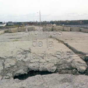 Le quai de Rivi&egrave;re-Ouelle, interdit &agrave; la circulation en juillet 1978