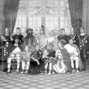 Pi&egrave;ce de th&eacute;&acirc;tre, Les Flavius, jou&eacute;e par des &eacute;l&egrave;ves au Coll&egrave;ge de Sainte-Anne &agrave; La Pocati&egrave;re