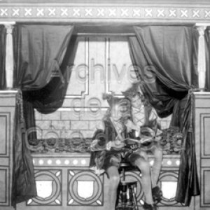 Pi&egrave;ce de th&eacute;&acirc;tre, Les enfants d&rsquo;&Eacute;douard, jou&eacute;e par des &eacute;l&egrave;ves au Coll&egrave;ge de Sainte-Anne &agrave; La Pocati&egrave;re