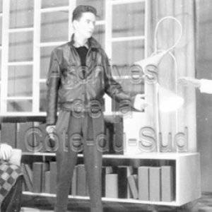 Pi&egrave;ce de th&eacute;&acirc;tre, L&rsquo;ouragan, jou&eacute;e par des &eacute;l&egrave;ves au Coll&egrave;ge de Sainte-Anne &agrave; La Pocati&egrave;re