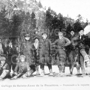 Coll&egrave;ge de Sainte-Anne de la Pocati&egrave;re. - Promenade &agrave; la raquette