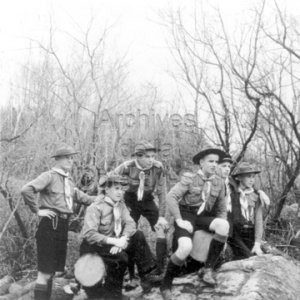 Les scouts de la patrouille des Pinsons de la 1&egrave;re troupe Sainte-Anne