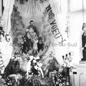 Bénédiction de la statue de saint Joseph à la chapelle des petites soeurs de la Sainte-Famille