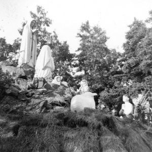 Les statues du sanctuaire de Notre-Dame-de-Fatima