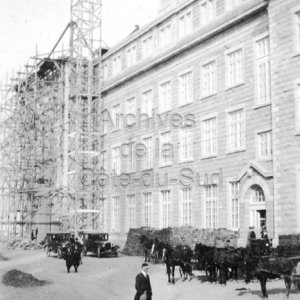 La construction du dôme du collège