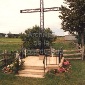 Croix de chemin au coin du 5e rang ouest à Mont-Carmel