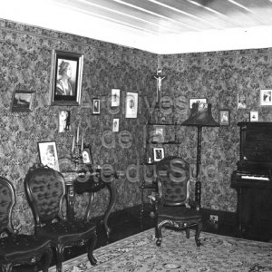 Le salon de la maison Chapais &agrave; Saint-Denis