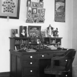 Bureau de l&rsquo;abb&eacute; Napol&eacute;on Dumont au presbyt&egrave;re de Cap Saint-Ignace
