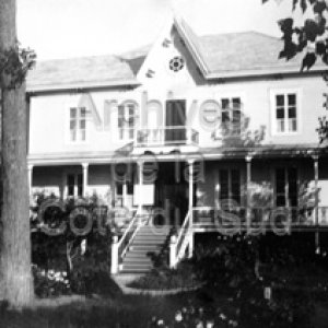 Presbyt&egrave;re de Sainte-H&eacute;l&egrave;ne