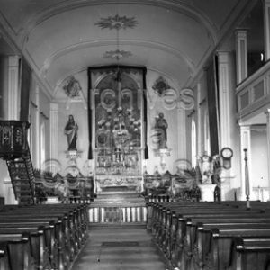 Vue du choeur de l’église de Sainte-Hélène vers 1930